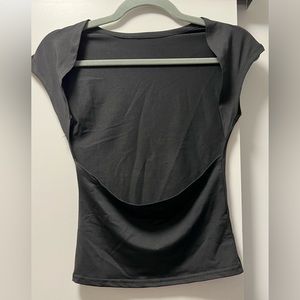 Backless black T-shirt